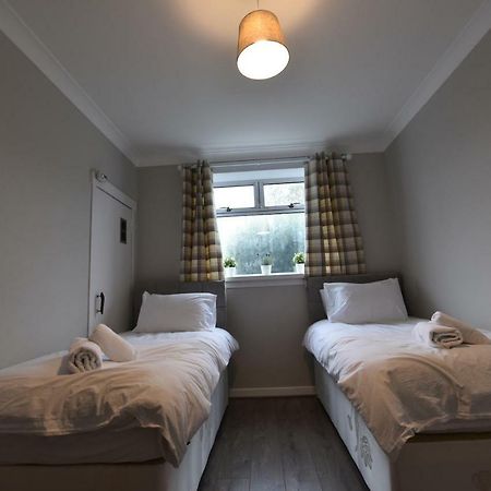 Sighthill 3 Bedrooms With Private Garden Edinburg Exteriör bild
