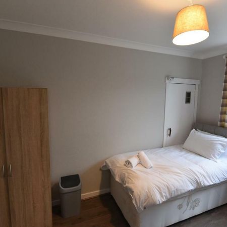 Sighthill 3 Bedrooms With Private Garden Edinburg Exteriör bild